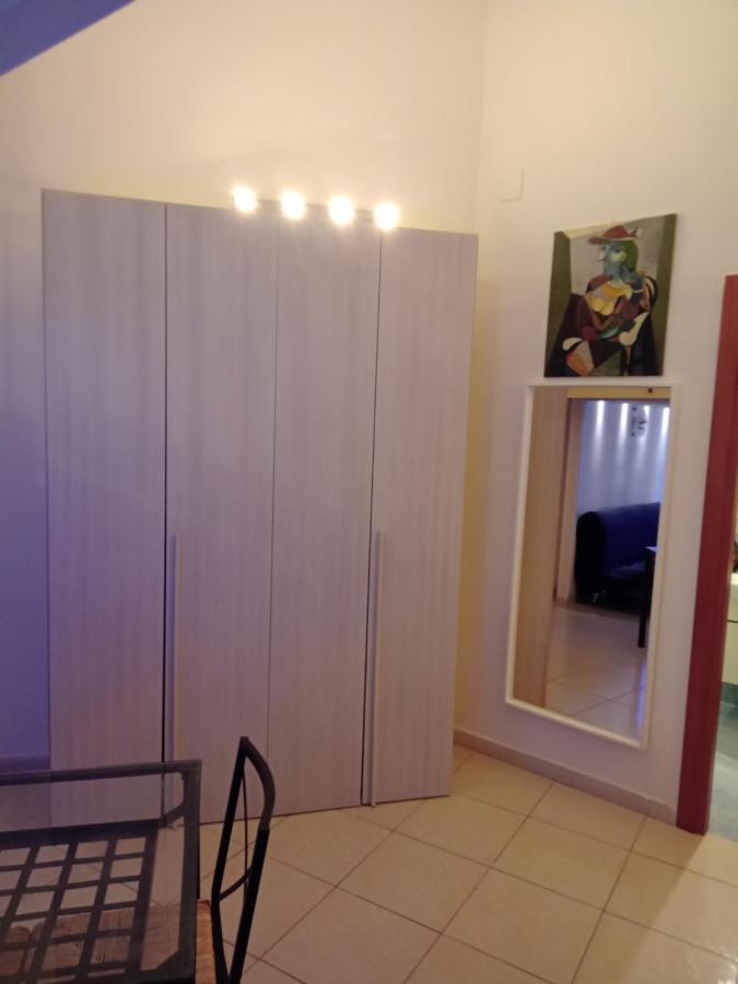 نابولي Beb Maryposa Appartment المظهر الخارجي الصورة