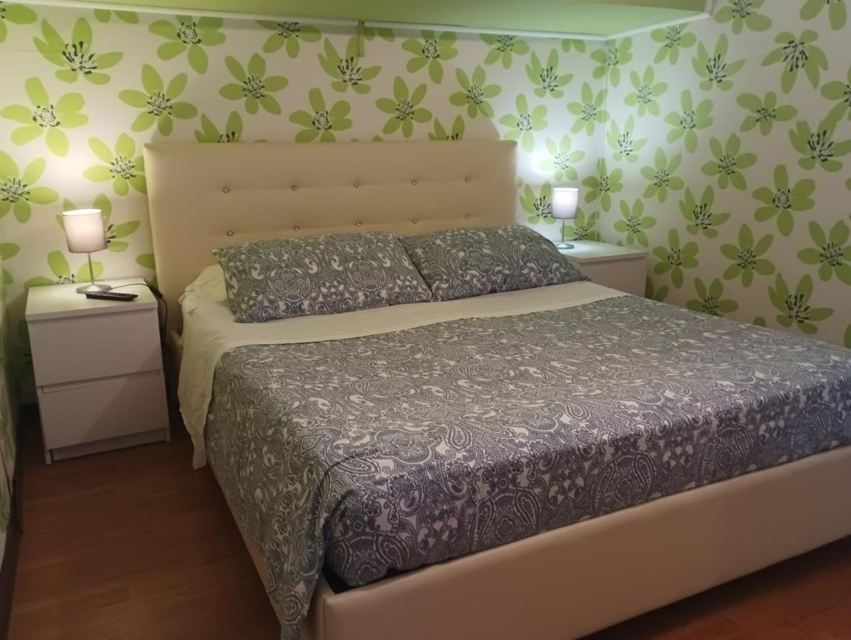 نابولي Beb Maryposa Appartment المظهر الخارجي الصورة