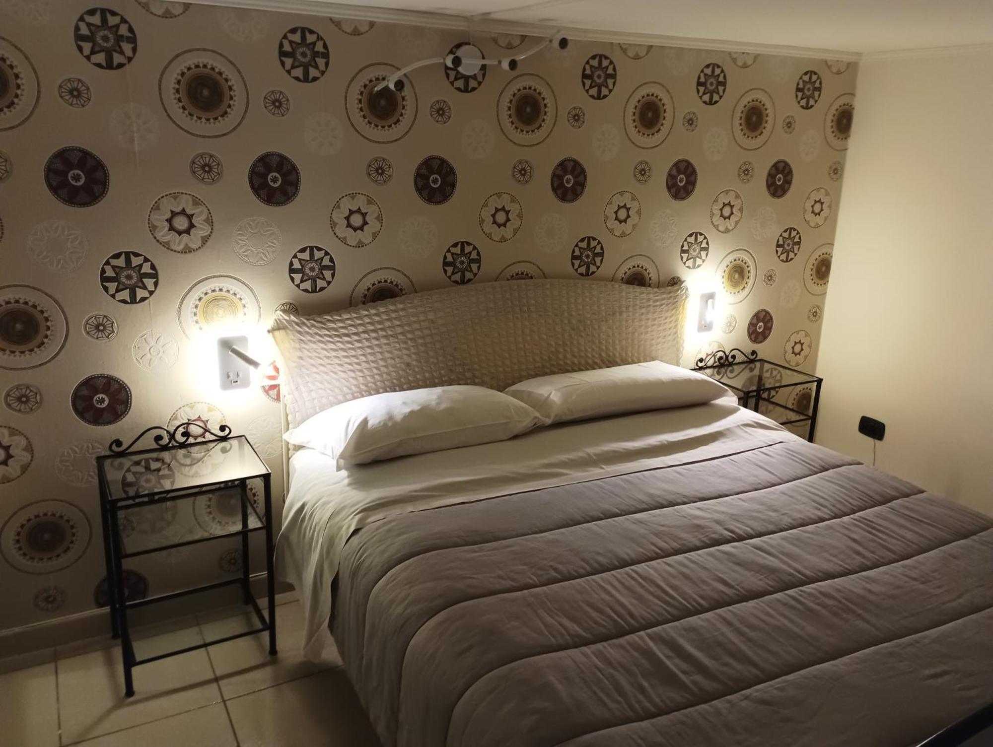 نابولي Beb Maryposa Appartment المظهر الخارجي الصورة