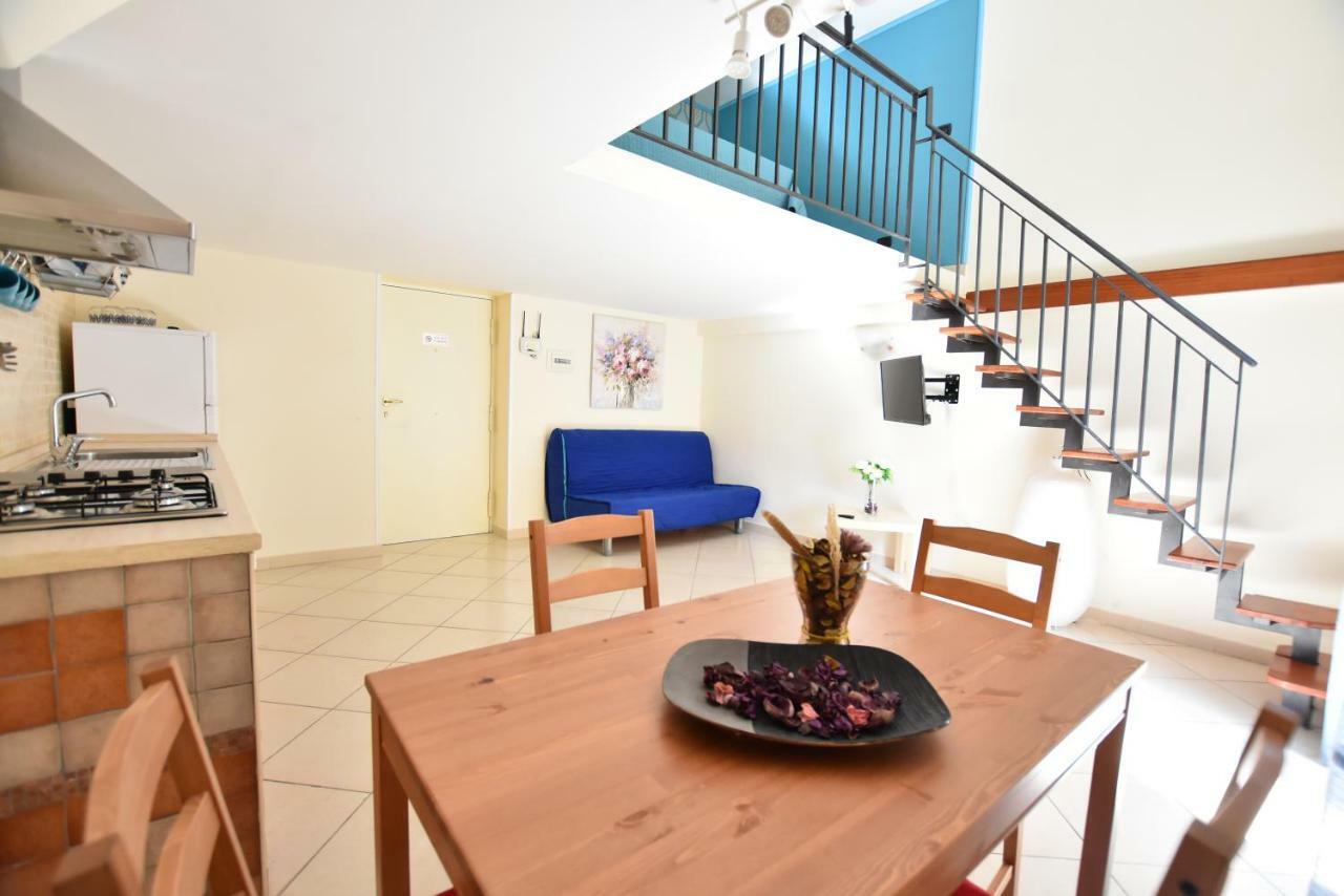 نابولي Beb Maryposa Appartment المظهر الخارجي الصورة