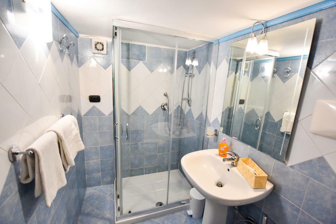 نابولي Beb Maryposa Appartment المظهر الخارجي الصورة